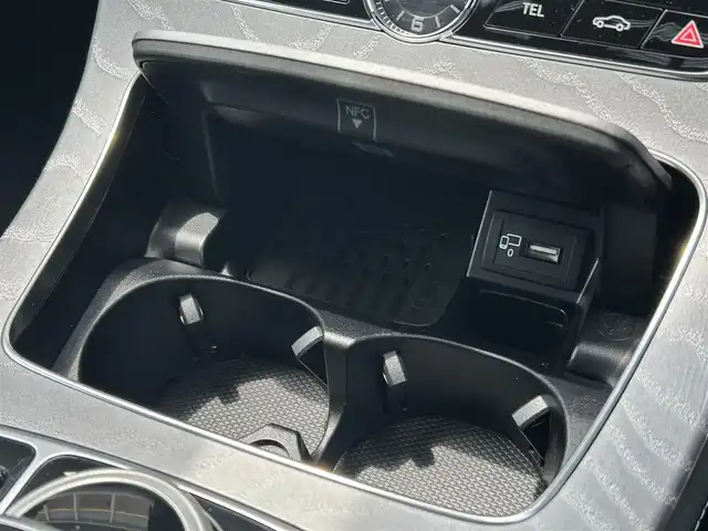 メルセデス・ベンツ ＣＬＳ２２０ｄ スポーツ エクスクルーシブPKG 福岡県 2018(平30)年 1.8万km ダイヤモンドホワイト サンルーフ/レーダーセーフティパッケージ/アクティブセーフティブレーキ/ブラインドスポットモニター/レーンキープアシスト/ヘッドアップディスプレイ/純正ナビ/全方位カメラ/Applecarplay/androidauto/フルセグTV/Bluetooth/ブルメスター/黒革シート/前席エアシート/前席シートヒーター/LEDヘッドライト/パワーバックドア/前後ドライブレコーダー/純正19インチアルミホイール/ETC