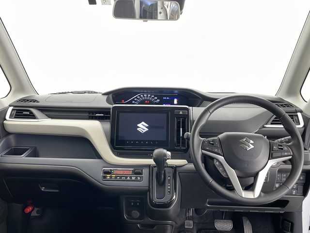 スズキ ソリオ HV MZ 長野県 2023(令5)年 2.4万km ピュアホワイトP 4WD/純正ナビ　/（フルセグ/Bluetooth/CD/DVD/アップルカープレイ/アンドロイドオート）/全方位モニター/両側電動スライドドア/ETC/デュアルブレーキサポート/レーンキープアシスト/レーダークルーズコントロール/コーナーセンサー/LEDヘッドライト/LEDフォグランプ/ヘッドアップディスプレイオーディオ/後席サーキュレーター/スマートキー/スペアキー