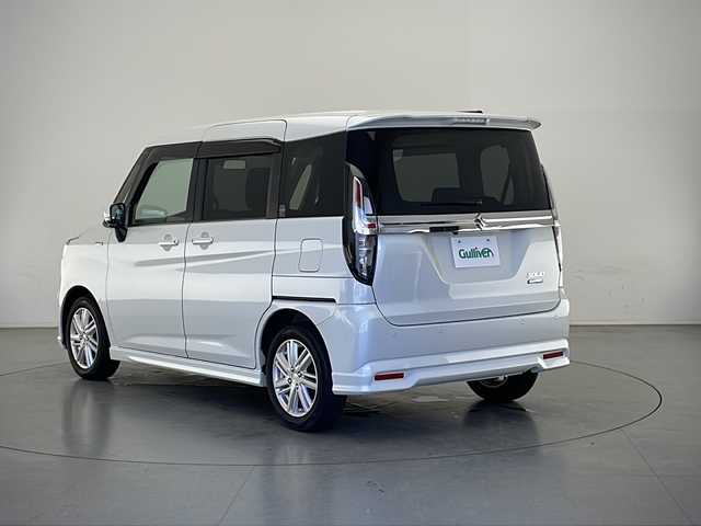 スズキ ソリオ HV MZ 長野県 2023(令5)年 2.4万km ピュアホワイトP 4WD/純正ナビ　/（フルセグ/Bluetooth/CD/DVD/アップルカープレイ/アンドロイドオート）/全方位モニター/両側電動スライドドア/ETC/デュアルブレーキサポート/レーンキープアシスト/レーダークルーズコントロール/コーナーセンサー/LEDヘッドライト/LEDフォグランプ/ヘッドアップディスプレイオーディオ/後席サーキュレーター/スマートキー/スペアキー