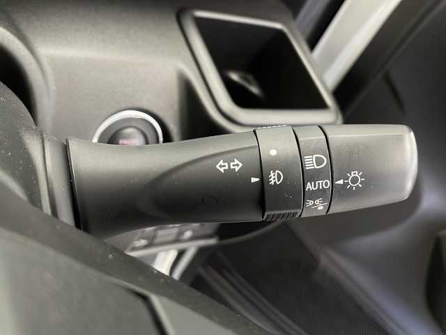 スズキ ソリオ HV MZ 長野県 2023(令5)年 2.4万km ピュアホワイトP 4WD/純正ナビ　/（フルセグ/Bluetooth/CD/DVD/アップルカープレイ/アンドロイドオート）/全方位モニター/両側電動スライドドア/ETC/デュアルブレーキサポート/レーンキープアシスト/レーダークルーズコントロール/コーナーセンサー/LEDヘッドライト/LEDフォグランプ/ヘッドアップディスプレイオーディオ/後席サーキュレーター/スマートキー/スペアキー