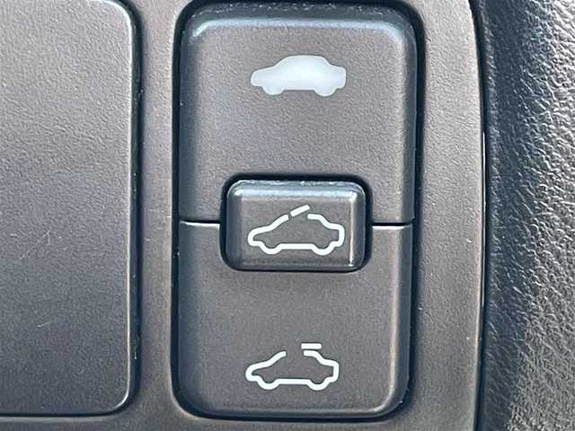 ホンダ アコード 20EL 岩手県 2005(平17)年 18万km ナイトホークブラックパール ４ＷＤ　バックカメラ　１５インチＡＷ　Ｍｏｄｕｌｏエアロ　ＨＩＤヘッドライト　パワーシート　シートヒーター　サンルーフ　ＣＤ／ＤＶＤ　ＥＴＣ　スマートキー　社外アルミ付き冬タイヤ積込