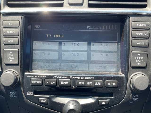 ホンダ アコード 20EL 岩手県 2005(平17)年 18万km ナイトホークブラックパール ４ＷＤ　バックカメラ　１５インチＡＷ　Ｍｏｄｕｌｏエアロ　ＨＩＤヘッドライト　パワーシート　シートヒーター　サンルーフ　ＣＤ／ＤＶＤ　ＥＴＣ　スマートキー　社外アルミ付き冬タイヤ積込