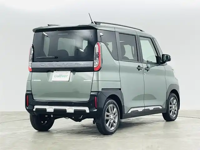 三菱 デリカミニ T プレミアム 福島県 2025(令7)年 0.1千km 緑 届出済未使用車/衝突軽減ブレーキ/・車線逸脱警報装置/・マイパイロット/・先行車発進お知らせ機能/・標識認識機能/・クリアランスソナー/純正9インチディスプレイオーディオ/・Bluetooth/USB/AM/FM/・全方位カメラ/・デジタルインナーミラー/両側パワースライドドア/アイドリングストップ/ダウンヒルアシストコントロール/電子パーキング/・オートホールド/革巻きステアリング/・ステアリングリモコン/・ステアリングヒーター/・パドルシフト/ハーフレザーシート/・シートヒーター(運転席/助手席)/LEDヘッドライト/・オートライト/・フォグライト/・ヘッドライトレベライザー/ルーフレール