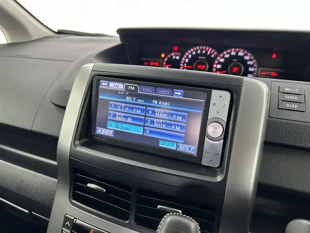 トヨタ ヴォクシー ZS 煌Ⅱ 愛知県 2011(平23)年 5.7万km ブラック 純正ディーラーオプション7インチHDDナビ/フルセグTV/バックカメラ/純正9インチ後席フリップダウンモニター/ビルトインETC/ステアリングスイッチ/オートエアコン/両側パワースライドドア/キャプテンシート/純正16インチアルミホイール/LEDヘッドライト/フロントフォグランプ/電動格納ウィンカーミラー/ドアバイザー/スマートキー