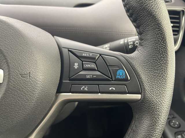 日産 セレナ ハイウェイスター V 愛知県 2021(令3)年 5.7万km ブリリアントホワイトパール プロパイロット/デジタルインナーミラー/純正ナビ/・Bluetooth/・CD/DVD/・フルセグテレビ/・SD音楽録音/アラウンドビューモニター/両側パワースライドドア/ブラインドスポットモニター/衝突軽減ブレーキ/レーンキープアシスト/オートマチックハイビーム/前後コーナーセンサー/レーダークルーズコントロール/前方ドライブレコーダー/ETC/LEDヘッドライト
