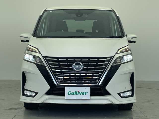 日産 セレナ ハイウェイスター V 愛知県 2021(令3)年 5.7万km ブリリアントホワイトパール プロパイロット/デジタルインナーミラー/純正ナビ/・Bluetooth/・CD/DVD/・フルセグテレビ/・SD音楽録音/アラウンドビューモニター/両側パワースライドドア/ブラインドスポットモニター/衝突軽減ブレーキ/レーンキープアシスト/オートマチックハイビーム/前後コーナーセンサー/レーダークルーズコントロール/前方ドライブレコーダー/ETC/LEDヘッドライト