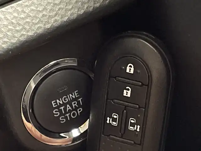 トヨタ タンク カスタムG 新潟県 2019(平31)年 3.9万km プラムブラウンパールクリスタルシャイン ４WD/衝突被害軽減ブレーキ/純正７インチナビ/　（TV/BT/CD/AUX/AM/FM）/バックカメラ/両側パワースライドドア/クルーズコントロール/LEDヘッドライト/シートヒーター/純正14インチアルミホイール/ステアリングスイッチ/アイドリングストップ/スマートキー/ETC