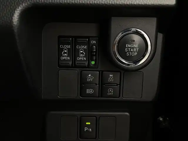 トヨタ タンク カスタムG 新潟県 2019(平31)年 3.9万km プラムブラウンパールクリスタルシャイン ４WD/衝突被害軽減ブレーキ/純正７インチナビ/　（TV/BT/CD/AUX/AM/FM）/バックカメラ/両側パワースライドドア/クルーズコントロール/LEDヘッドライト/シートヒーター/純正14インチアルミホイール/ステアリングスイッチ/アイドリングストップ/スマートキー/ETC