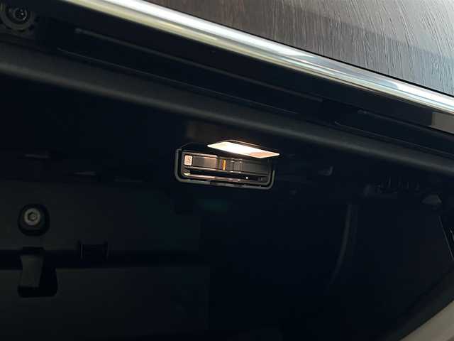 ボルボ Ｖ９０ B6 AWD インスクリプション 山梨県 2022(令4)年 5.2万km クリスタルホワイトP Google搭載/Bowers/Wilkins/パノラマSR/エアサス装着車/AppleCarPlay/AndroidAuto/360°カメラ/前後コーナーセンサー/ACC/BLIS/LKA/HUD/白革/全席シートヒーター/前席ベンチレーション/ステアリングヒーター/電動テールゲート（フットオープナー付）/ワイヤレスチャージ/LEDヘッドライト/ETC/純正19インチAW