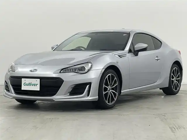 スバル ＢＲＺ R 群馬県 2020(令2)年 4万km アイスシルバーメタリック 6速マニュアル/社外HDDナビ/（HDD/CD/DVD/AM/FM）/LEDヘッドライト/LEDリヤコンビランプ/キーレス/ドライブモード切替/純正17インチアルミホイール/電動格納ミラー/純正フロアマット/横滑り防止装置/ヘッドランプレベライザー