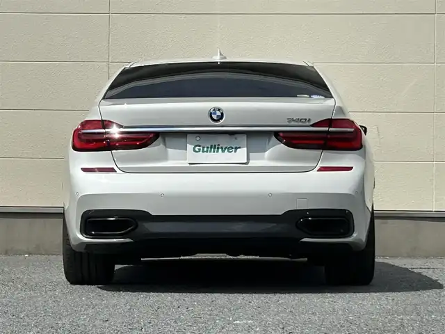 ＢＭＷ ７４０ｉ Mスポーツ 茨城県 2016(平28)年 5.5万km ミネラルホワイト 純正メーカオプションナビ/　(フルセグ/CD/DVD/Bluetooth)/全方位カメラ/黒革シート/サンルーフ/ETC/ドライビングアシスト/ハーマンカードン/クルーズコントロール/パドルシフト/パワーバックドア/プッシュスタート/USB入力端子/シートヒーター/パワーシート/LEDヘッドライト/純正アルミホイール