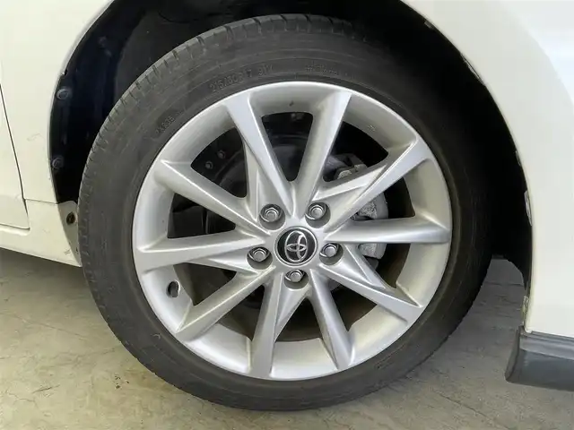 トヨタ プリウス α G ツーリングセレクション 群馬県 2018(平30)年 6.1万km ホワイトパールクリスタルシャイン 純正７型Ｗナビ　Ｂカメラ　衝突軽減　車線逸脱警報　レーダークルーズ　オートハイビーム　ＰＷシート　ドラレコ　ビルトインＥＴＣ　ＬＥＤヘッド　フォグライト　Ｐスタート　スマートキー　純正アルミ　禁煙車