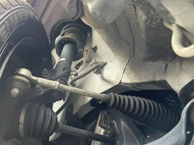 ダイハツ ミラ イース X SAⅢ 滋賀県 2019(令1)年 5.9万km ホワイト 純正オーディオ【CC-W67D】/(AM/FM/CD/AUX)/ETC/踏み間違い防止アシスト/プリクラッシュブレーキアシスト/ヒルスタート（坂道発進）アシスト/前方衝突防止支援システム/TCS（トラクションコントロールシステム）/VDC（ビークルダイナミクスコントロール）/レーンキープアシスト/ABS（アンチロックブレーキシステム）/コーナー・バックセンサー（ソナー）/電動格納ミラー/アイドリングストップ/オートライト/オートハイビーム/LEDヘッドライト/マニュアルエアコン/リモコンキー/純正フロアマット/純正ホイールキャップ