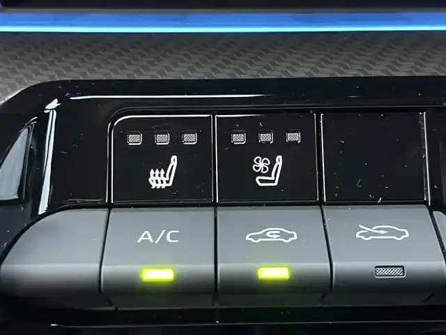 トヨタ プリウス Z 奈良県 2023(令5)年 1.2万km アティチュードブラックマイカ 純正１２．３インチディスプレイオーディオ/（フルセグ/BT/AppleCarPlay/AndroidAuto)/モデリスタフルエアロ/レーダークルーズコントロール/アラウンドビューモニター/ブラインドスポットモニター/プリクラッシュセーフティ/インテリジェントパーキングアシスト/レーンキープアシスト/電動リアゲート/ブラックレザーシート/運転席メモリ付きパワーシート/パワーイージーアクセスシステム/前席シートヒーター/前席エアーシート/ステアイングヒーター/ワイヤレス充電/デジタルインナーミラー/ETC2.0/純正19インチAW/スペアキーX1