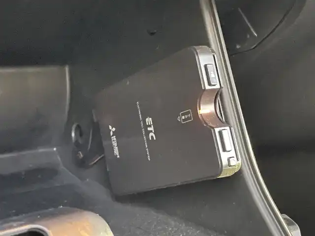 スズキ ハスラー HYBRID X 埼玉県 2023(令5)年 2.3万km クールカーキPM ワンオーナー/前席シートヒーター/社外７インチメモリナビ＆ＢＴ/ＥＴＣ/前後ドライブレコーダー/アイドリングストップ/衝突軽減ブレーキ/レーンキープアシスト/リアコーナーセンサー/レーダークルーズコントロール/革巻ステアリング/ステアリングリモコン/純正１５inアルミホイール/オートハイビーム/オートライト/ＬＥＤヘッドライト/ＬＥＤフォグランプ/電動格納ミラー/スマートキー/プッシュスタート/Ｗ＆サイド＋カーテンエアバッグ/横滑り防止装置/ＡＢＳ/ドアバイザー/フロアマット/新車保証書/取扱説明書/スマートスペアキー有