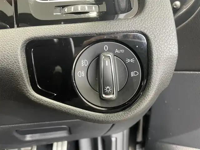 フォルクスワーゲン ゴルフ ＧＴＩ ダイナミック 静岡県 2018(平30)年 4万km インジウムグレーメタリッ 特別仕様車/discover　pro/ACC/LKA/BSM/PDC（前後）/CarPlay対応/衝突・被害軽減ブレーキ/リアトラフィックアラート/アダプティブシャシーコントロール/アクティブインフォテインメント/社外ドライブレコーダー