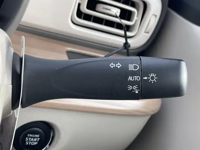スズキ ラパン X 滋賀県 2022(令4)年 2.2万km フォーンベージュM 社外メモリナビ/(フルセグ/Bluetooth/CD/DVD)/衝突軽減ブレーキ/レーンキープアシスト/コーナーセンサー/バックカメラ/Autoハイビーム/LEDオートライト/電動格納ミラー/純正フロアマット