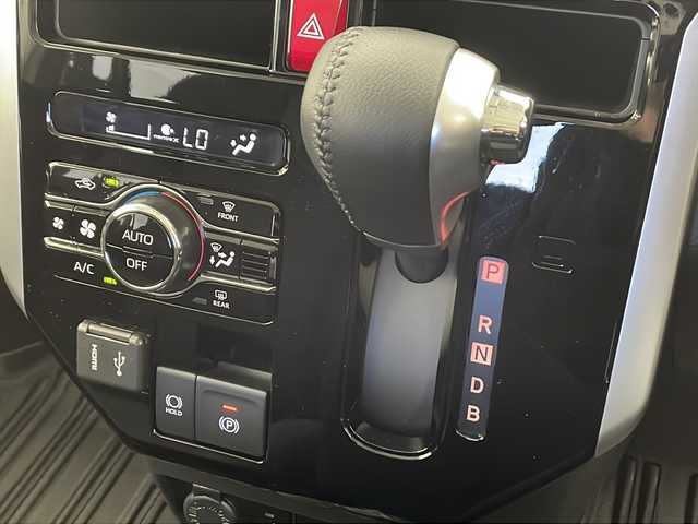 トヨタ ルーミー カスタムG－T 千葉県 2025(令7)年 0.5万km ブラックマイカメタリック/パールホワイト2トーン 衝突軽減ブレーキ/レーンキープアシスト/レーダークルーズコントロール/オートマチックハイビーム/全方位カメラ/純正ディスプレイオーディオ/（フルセグ/Bluetooth/USB/FM/AM）/アイドリングストップ/シートヒーター（運転席＋助手席）/LEDヘッドライト/フォグライト/コーナーセンサー（前後）/電動格納ミラー/ロールサンシェード