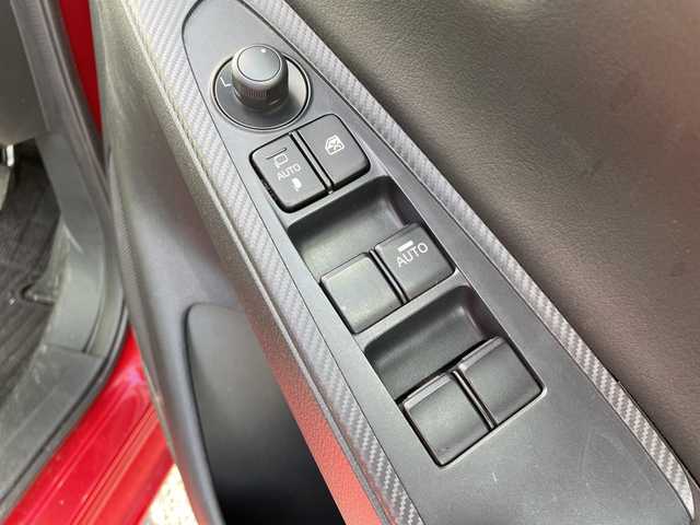 マツダ デミオ XD ブラックレザーリミテッド 千葉県 2016(平28)年 3.6万km ソウルレッドプレミアムメタリック 純正SDナビ/(フルセグTV/BT/CD/DVD/FM/AM)/ヘッドアップディスプレイ/ブラインドスポットモニター/衝突被害軽減システム/車線逸脱警報/バックカメラ/クルーズコントロール/ハーフレザーシート/横滑り防止装置/ETC/アイドリングストップ/LEDヘッドライト/フォグランプ/オートライト/ウィンカーミラー/電動格納ミラー/純正16インチAW/シートヒーター/シートリフター/パドルシフト/プッシュスタート/スマートキー/フロアマット/スペアキー