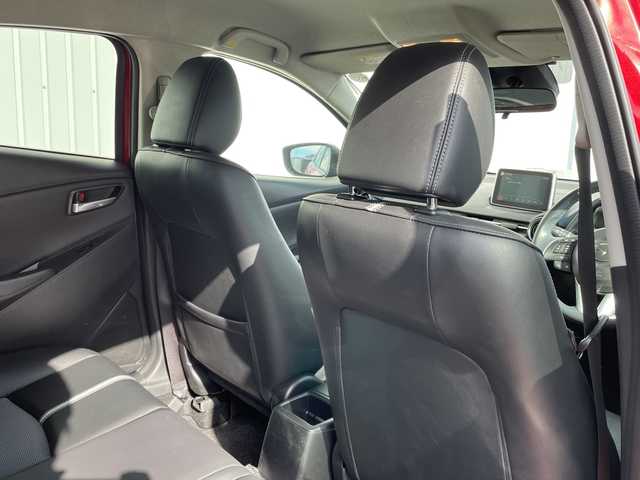 マツダ デミオ XD ブラックレザーリミテッド 千葉県 2016(平28)年 3.6万km ソウルレッドプレミアムメタリック 純正SDナビ/(フルセグTV/BT/CD/DVD/FM/AM)/ヘッドアップディスプレイ/ブラインドスポットモニター/衝突被害軽減システム/車線逸脱警報/バックカメラ/クルーズコントロール/ハーフレザーシート/横滑り防止装置/ETC/アイドリングストップ/LEDヘッドライト/フォグランプ/オートライト/ウィンカーミラー/電動格納ミラー/純正16インチAW/シートヒーター/シートリフター/パドルシフト/プッシュスタート/スマートキー/フロアマット/スペアキー