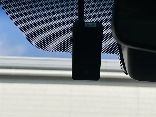 トヨタ アルファードハイブリット S 愛知県 2020(令2)年 5.7万km ホワイトパールクリスタルシャイン 純正メモリナビ(FM/AM/CD/DVD/BT/USB/Miracast/フルセグ)/トヨタセーフティーセンス/ ・レーントレーシングアシスト/ ・プリクラッシュセーフティー/ ・クリアランスソナー/ ・パーキングサポートブレーキ/ ・ロードサインアシスト/ ・レーダークルーズコントロール/ドライブレコーダー/バックカメラ/4WD/nanoe/両側パワースライドドア/LEDヘッドライト/フォグランプ/純正AW17インチ/電動格納ミラー/ETC/プッシュスタート/スマートキー・スペアキー１本/ステアリングリモコン/ハンズフリー/ABS/取扱説明書・保証書