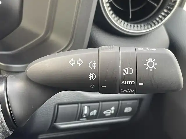 トヨタ ランドクルーザー ２５０ VX 兵庫県 2024(令6)年 0.8万km プラチナホワイトパールマイカ メーカーOPトヨタチームメイト/12.3インチディスプレイオーディオ/パノラミックビューモニター/黒レザー　ベンチレーションシート/モデリスタ/パワーバックドア/デジタルインナーミラー/サンルーフ/丸目LEDヘッドライト/社外フロアマット＋トランクマット/ワンオーナー/フルセグTV/パワーシート/シートヒーター/ルーフレール