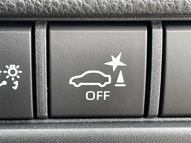 トヨタ ランドクルーザー ２５０ VX 兵庫県 2024(令6)年 0.8万km プラチナホワイトパールマイカ メーカーOPトヨタチームメイト/12.3インチディスプレイオーディオ/パノラミックビューモニター/黒レザー　ベンチレーションシート/モデリスタ/パワーバックドア/デジタルインナーミラー/サンルーフ/丸目LEDヘッドライト/社外フロアマット＋トランクマット/ワンオーナー/フルセグTV/パワーシート/シートヒーター/ルーフレール