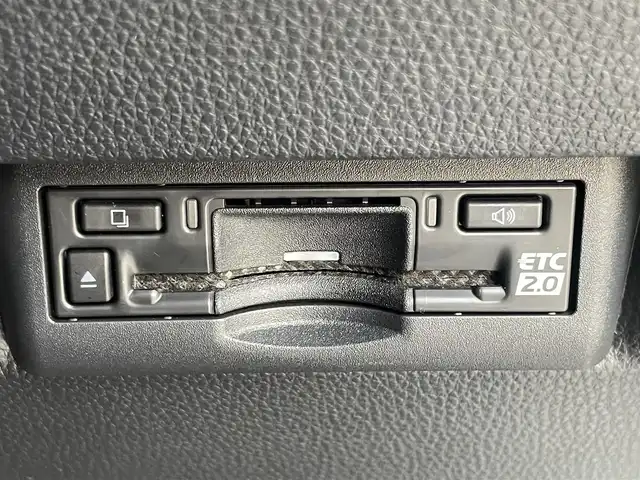 トヨタ ランドクルーザー ２５０ VX 兵庫県 2024(令6)年 0.8万km プラチナホワイトパールマイカ メーカーOPトヨタチームメイト/12.3インチディスプレイオーディオ/パノラミックビューモニター/黒レザー　ベンチレーションシート/モデリスタ/パワーバックドア/デジタルインナーミラー/サンルーフ/丸目LEDヘッドライト/社外フロアマット＋トランクマット/ワンオーナー/フルセグTV/パワーシート/シートヒーター/ルーフレール