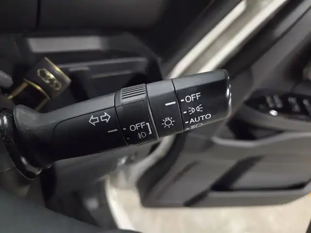 ホンダ Ｎ ＢＯＸ カスタム G L ホンダセンシング 長崎県 2020(令2)年 6.9万km プラチナホワイトパール 純正8型ナビ/フルセグTV/片側パワースライドドア/バックカメラ/ビルトインETC/アダプティブクルーズコントロール/ホンダセンシング/・衝突被害軽減ブレーキ/・車線逸脱防止支援システム/・前後誤発進抑制機能/・標識認識機能/・オートハイビーム/LEDヘッドランプ/ステアリングスイッチ/ベンチシート/前席シートヒーター/後席チップアップシート/純正14インチアルミホイール/スマートキー/プッシュエンジンスタート/禁煙車