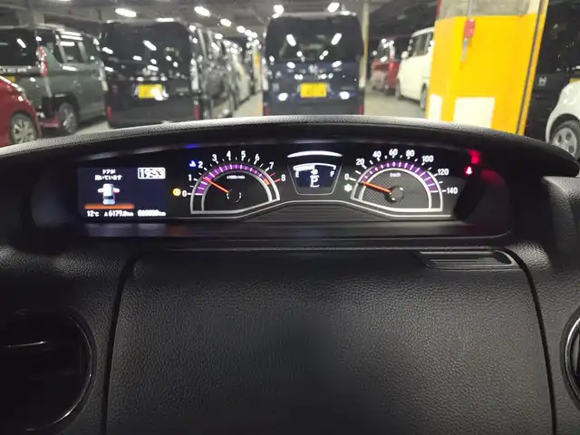 ホンダ Ｎ ＢＯＸ カスタム G L ホンダセンシング 長崎県 2020(令2)年 6.9万km プラチナホワイトパール 純正8型ナビ/フルセグTV/片側パワースライドドア/バックカメラ/ビルトインETC/アダプティブクルーズコントロール/ホンダセンシング/・衝突被害軽減ブレーキ/・車線逸脱防止支援システム/・前後誤発進抑制機能/・標識認識機能/・オートハイビーム/LEDヘッドランプ/ステアリングスイッチ/ベンチシート/前席シートヒーター/後席チップアップシート/純正14インチアルミホイール/スマートキー/プッシュエンジンスタート/禁煙車