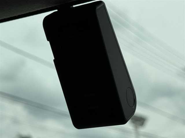 トヨタ タンク G 千葉県 2020(令2)年 7.4万km パールホワイトⅢ スマートアシストIII/・衝突回避支援ブレーキ/・オートマチックハイビーム/・車線逸脱警報/・誤発進抑制制御/・先行車発進お知らせ/純正SDナビ（AM/FM/CD/DVD/Bluetooth）/フルセグTV/ドライブレコーダー　DRT-H68A/前席シートヒーター/ETC2.0/両側パワースライドドア/アイドリングストップ/純正フロアマット/スマートキー