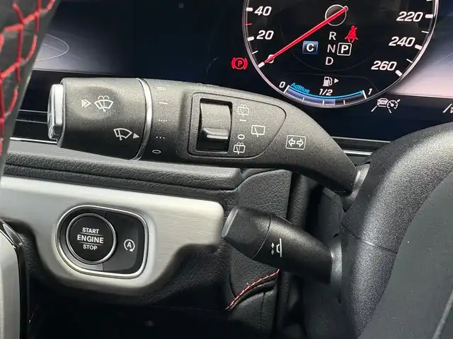 メルセデス・ベンツ ゲレンデヴァーゲン Ｇ４００ｄ AMGライン 石川県 2021(令3)年 1.2万km オブシディアンブラック アクティブブレーキアシスト/アテンションアシスト/レーンキーピングアシスト/ブラインドスポットアシスト/インテリジェントライト/サンルーフ/シートヒーター/パワーシート/パーキングアシスト/クルコン/ETC２．０/純正フロアマット/取説・保証書・スペアキー/記録簿