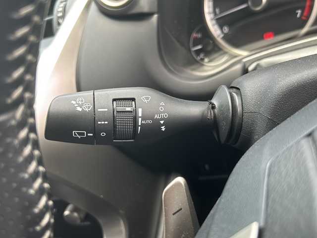 レクサス ＮＸ 300 Fスポーツ 鳥取県 2021(令3)年 2.6万km ブラック 純正メモリナビ　フルセグTV　bluetooth接続/AM/FM、CD/DVD/MiraCast/ドライブレコーダー/前後コーナーセンサー/レーダークルーズコントロール/衝突権限ブレーキ/レーンキープアシスト/ブラインドスポットモニター/横滑り防止装置/電動パーキング/バックカメラ/シートヒーター　エアシート/ステアリングヒーター/電動リアゲート/ビルドインETC2.0/プッシュスタートボタン