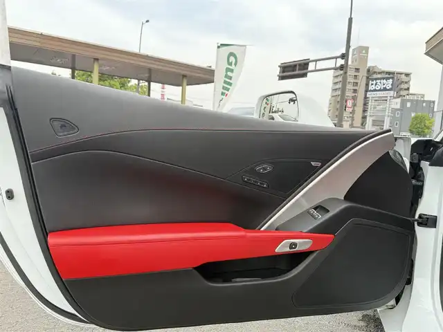 シボレー コルベット クーペ 香川県 2014(平26)年 5.5万km 白 純正ディスプレイオーディオ/社外SDナビ/バックカメラ/専用赤革シート/全席パワーシート/全席シートヒーター/ベンチレーション/BOSEサウンド/HUD/スマートキー/パドルシフト/ドライブレコーダー/電子パーキング/純正F18インチ/R１９インチアルミ/スマートキー/ETC