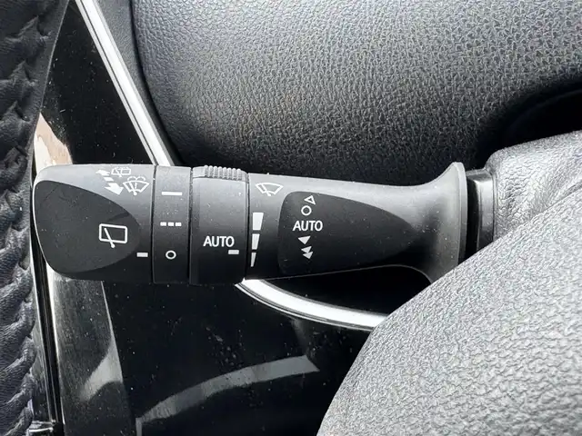 トヨタ プリウス A ツーリングセレクション 滋賀県 2018(平30)年 8.3万km ダークブルーマイカM 社外エアロ/レザーシート/シートヒーター/純正9型SDナビ/フルセグTV/CD/DVD/Bluetooth/バックカメラ/LEDヘッドライト/LEDフォグ/パーキングアシスト/BSM/HUD/PCS/トヨタセーフティセンス/革巻ステアリング/純正17AW