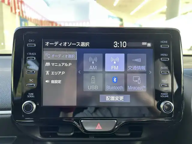 トヨタ ヤリス Z 福島県 2022(令4)年 1万km ホワイトパールクリスタルシャイン 登録時走行距離：9935km/純正メモリナビ/ (BT/AM/FM)/バックカメラ/全周囲カメラ/プッシュスタート/前後ドライブレコーダー/ステアリングスイッチ/クルーズコントロール/シートヒーター/ (D席/N席）/純正フロアマット/電動格納ミラー/ウィンカーミラー/LEDヘッドライト/オートライト/オートマチックハイビーム/横滑り防止装置/レーンキープアシスト/スマートキー/スペアキー/保証書/取扱説明書