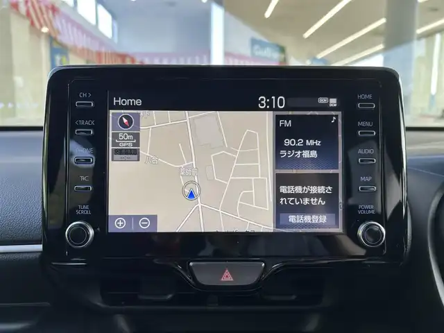 トヨタ ヤリス Z 福島県 2022(令4)年 1万km ホワイトパールクリスタルシャイン 登録時走行距離：9935km/純正メモリナビ/ (BT/AM/FM)/バックカメラ/全周囲カメラ/プッシュスタート/前後ドライブレコーダー/ステアリングスイッチ/クルーズコントロール/シートヒーター/ (D席/N席）/純正フロアマット/電動格納ミラー/ウィンカーミラー/LEDヘッドライト/オートライト/オートマチックハイビーム/横滑り防止装置/レーンキープアシスト/スマートキー/スペアキー/保証書/取扱説明書