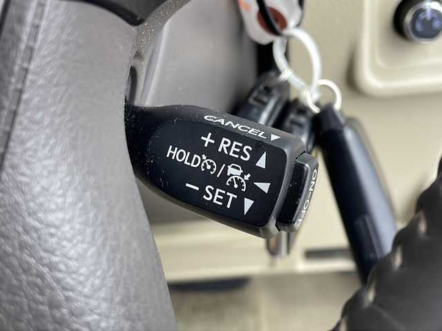 トヨタ ランドクルーザー プラド TX Lパッケージ 三重県 2021(令3)年 4.8万km ホワイトパールクリスタルシャイン 禁煙車/純正SDナビ/CD/DVD/SD/BT/フルセグTV/バックカメラ/衝突被害軽減ブレーキ/レーンキープアシスト/サンルーフ/レーダークルーズコントロール/シートヒーター/エアシート/レザーシート（ベージュ）/純正19インチアルミホイール/ETC/オートハイビーム/スマートキー