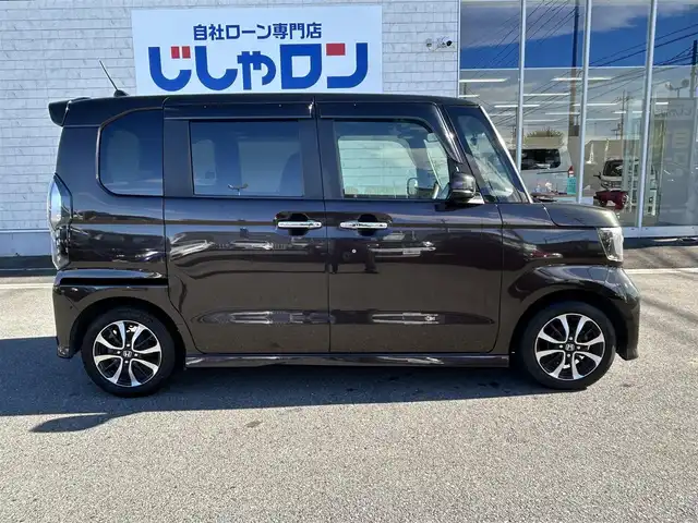 ホンダ Ｎ ＢＯＸ カスタム G L ホンダセンシング 群馬県 2017(平29)年 11.7万km プレミアムグラマラスブロンズP (株)IDOMが運営する【じしゃロン伊勢崎店】の自社ローン専用車両になりますこちらは現金またはオートローンご利用時の価格です。自社ローンご希望の方は別途その旨お申付け下さい/ホンダセンシング/純正メモリーナビゲーション/バックカメラ/CD/DVD/SD/BT/DTV/USB/左パワースライドドア/ビルトインETC/ドアバイザー/純正フロアマット