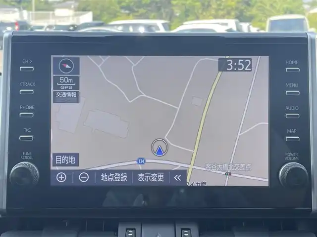 トヨタ ＲＡＶ４ G 愛媛県 2021(令3)年 2.9万km ホワイトパールクリスタルシャイン 純正ディスプレイオーディオ/（Bluetooth/AppleCarPlay/AndroidAuto)/トヨタセーフティー/アランドビューモニター/前後ドライブレコーダー/ETC/アダプティブクルーズコントロール/ブラインドスポットモニター/プリクラッシュセーフティー/レザーシート/パワーシート/メモリーシート/シートヒーター/ステアリングヒーター/パワーバックドア/LEDヘッドライト/オートマチックハイビーム/フォグランプ/純正18インチアルミホイール/フロアマット/ドアバイザー