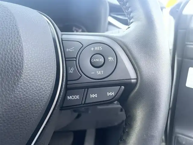 トヨタ ＲＡＶ４ G 愛媛県 2021(令3)年 2.9万km ホワイトパールクリスタルシャイン 純正ディスプレイオーディオ/（Bluetooth/AppleCarPlay/AndroidAuto)/トヨタセーフティー/アランドビューモニター/前後ドライブレコーダー/ETC/アダプティブクルーズコントロール/ブラインドスポットモニター/プリクラッシュセーフティー/レザーシート/パワーシート/メモリーシート/シートヒーター/ステアリングヒーター/パワーバックドア/LEDヘッドライト/オートマチックハイビーム/フォグランプ/純正18インチアルミホイール/フロアマット/ドアバイザー