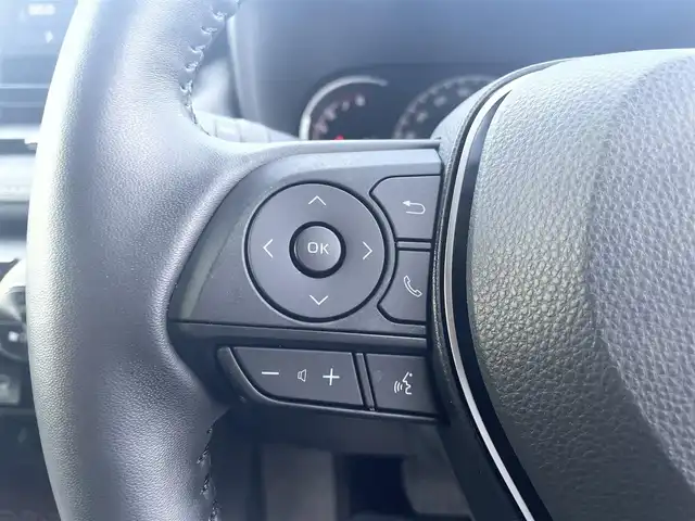 トヨタ ＲＡＶ４ G 愛媛県 2021(令3)年 2.9万km ホワイトパールクリスタルシャイン 純正ディスプレイオーディオ/（Bluetooth/AppleCarPlay/AndroidAuto)/トヨタセーフティー/アランドビューモニター/前後ドライブレコーダー/ETC/アダプティブクルーズコントロール/ブラインドスポットモニター/プリクラッシュセーフティー/レザーシート/パワーシート/メモリーシート/シートヒーター/ステアリングヒーター/パワーバックドア/LEDヘッドライト/オートマチックハイビーム/フォグランプ/純正18インチアルミホイール/フロアマット/ドアバイザー
