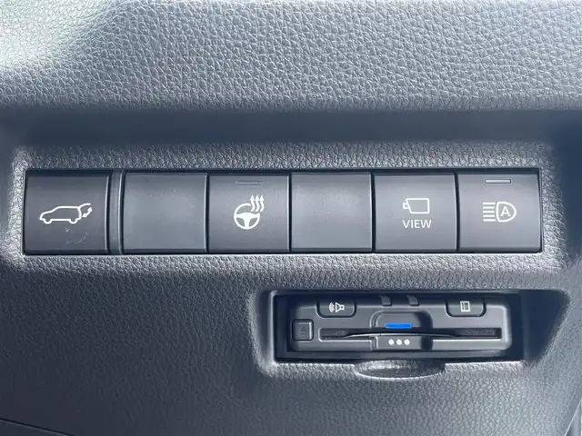 トヨタ ＲＡＶ４ G 愛媛県 2021(令3)年 2.9万km ホワイトパールクリスタルシャイン 純正ディスプレイオーディオ/（Bluetooth/AppleCarPlay/AndroidAuto)/トヨタセーフティー/アランドビューモニター/前後ドライブレコーダー/ETC/アダプティブクルーズコントロール/ブラインドスポットモニター/プリクラッシュセーフティー/レザーシート/パワーシート/メモリーシート/シートヒーター/ステアリングヒーター/パワーバックドア/LEDヘッドライト/オートマチックハイビーム/フォグランプ/純正18インチアルミホイール/フロアマット/ドアバイザー