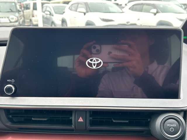 トヨタ プリウス Z 和歌山県 2023(令5)年 4.3万km プラチナホワイトパールマイカ 純正12.3インチナビ/フルセグTV/Bluetooth/AM/FM/パノラミックビュービューモニター/ETC2.0/トヨタセーフティセンス/PCS（プリクラッシュセーフティ）/BSM（ブラインドスポットモニター）/PDA（プロアクティブドライビングアシスト）/RCTA（リヤクロストラフィックアラート）/LTA（レーントレーシングアシスト）/LDA（レーンディパーチャーアラート）/クリアランスソナー/発進遅れ告知機能/緊急時操舵支援/トヨタチームメイト/アドバンストパーク/パノラマルーフ/パワーバックドア/デジタルインナーミラー/前後ドライブレコーダー/レザーシート/運転席パワーシート/前席シートヒーター/前席シートベンチレーション/革巻きステアリング/ステアリングヒーター/ステアリングスイッチ/LEDヘッドライト/オートライト/アダプティブハイビーム/電動パーキングブレーキ/オートブレーキホールド/純正19インチAW/プッシュスタート/スマートキー