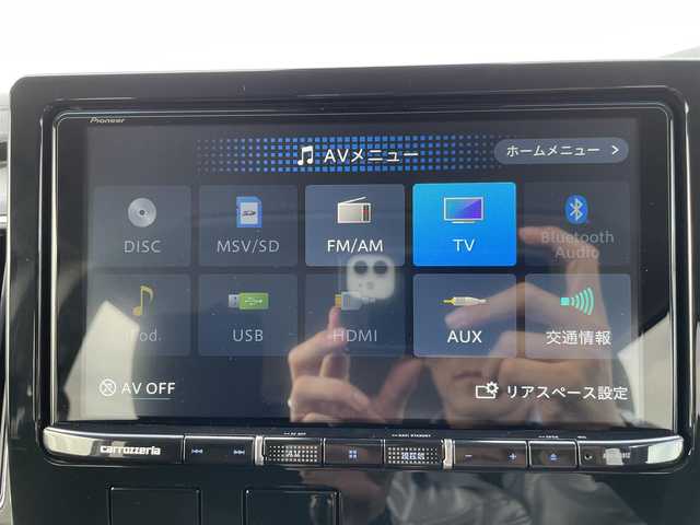 三菱 デリカＤ：５ P 熊本県 2023(令5)年 3.4万km グラファイトグレーメタリック/ブラックマイカ 社外９型SDナビ/・AM/FM/CD/DVD/SD/BT/フルセグTV/・全周囲カメラ/ｅ－Ａｓｓｉｓｔ/・衝突被害軽減ブレーキ/・車線逸脱警報/・オートマチックハイビーム/・レーダークルーズコントロール/・後側方車両検知システム/・オートマチックハイビーム/両側電動ドア/パワーバックドア/ＥＴＣ/アイドリングストップ/革巻きステアリング/・ステアリングリモコン/・ステアリングヒーター/・パドルシフト/D席パワーシート/D/Nシートヒーター/ＬＥＤヘッドライト/オートライト/フォグランプ/スマートキー/プッシュスタート/社外フロアマット/純正アルミホイール