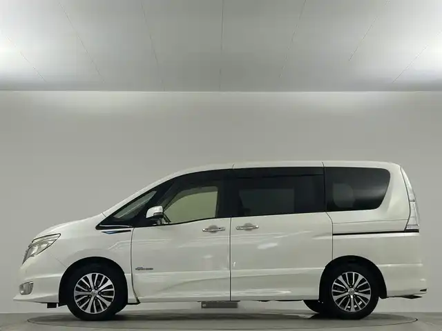 日産 セレナ ハイウェイS G S HV Aセーフ 埼玉県 2014(平26)年 8万km ブリリアントホワイトパール 純正8インチナビ Bluetooth フルセグTV 全方位カメラ 両側パワースライドドア クルーズコントロール アイドリングストップ 純正LEDヘッドライト 衝突軽減システム スペアキー ETC