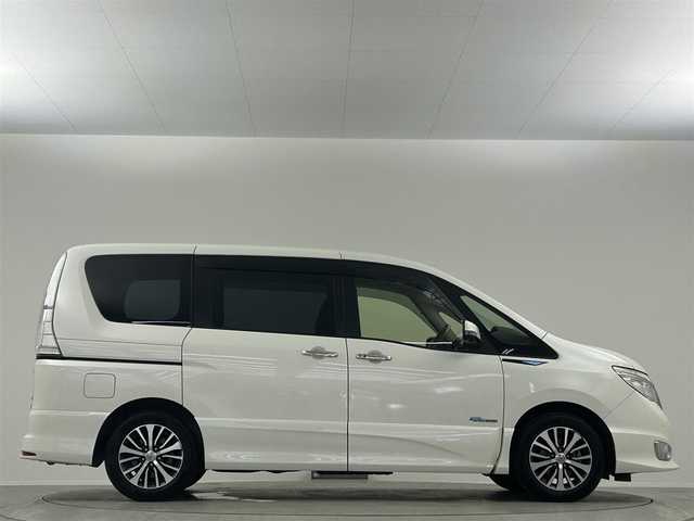 日産 セレナ ハイウェイS G S HV Aセーフ 埼玉県 2014(平26)年 8万km ブリリアントホワイトパール 純正8インチナビ Bluetooth フルセグTV 全方位カメラ 両側パワースライドドア クルーズコントロール アイドリングストップ 純正LEDヘッドライト 衝突軽減システム スペアキー ETC
