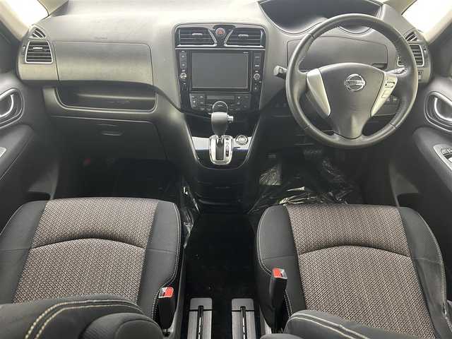 日産 セレナ ハイウェイS G S HV Aセーフ 埼玉県 2014(平26)年 8万km ブリリアントホワイトパール 純正8インチナビ Bluetooth フルセグTV 全方位カメラ 両側パワースライドドア クルーズコントロール アイドリングストップ 純正LEDヘッドライト 衝突軽減システム スペアキー ETC