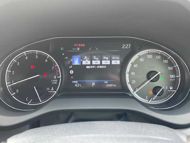 トヨタ ハリアー Z レザーパッケージ 静岡県 2020(令2)年 3.3万km プレシャスブラックパール ●JBL１２．３インチ純正ディスプレイオーディオ(ナビ付）/(フルセグ/Bluetooth)/●レザーシート/●前席パワーシート(運転席シートメモリー付き）/●前席シートヒーター/●前席エアシート/●全方位カメラ/●レーダークルーズコントロール/●ブラインドスポットモニター/●衝突被害軽減システム/●レーンキープアシスト/●前後コーナーセンサー/●電動パーキングブレーキ/●オートブレーキホールド/●LEDライト/●オートライト/●オートマチックハイビーム/●革巻きステアリング/●電動チルトアンドテレスコピック/●ステアリングヒーター/●ステアリングスイッチ/●ETC2.0/●デジタルインナーミラー/●電動リアゲート/●電動格納ウィンカーミラー/●純正フロアマット/●スマートキー/●プッシュスタート/●ドアバイザー/●純正19インチアルミホイール/●W＋サイド＋カーテンSRS＋ABS