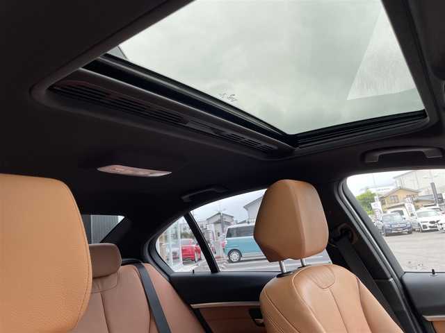 ＢＭＷ ３２０ｄ Mスポーツ 栃木県 2018(平30)年 6万km エストリル・ブルー セレクトパッケージ/・サンルーフ/・マルチディスプレイメーター/ブラウンレザーシート /コンフォートアクセス/インテリジェントセーフティ/パークディスタンスコントロール/アクティブクルーズコントロール/ブラインドスポット /ナビ/バックカメラ/ミラーETC/パワーシート /シートヒーター /LEDヘッドライト/オートライト/ドライブレコーダー/GPSレーダー